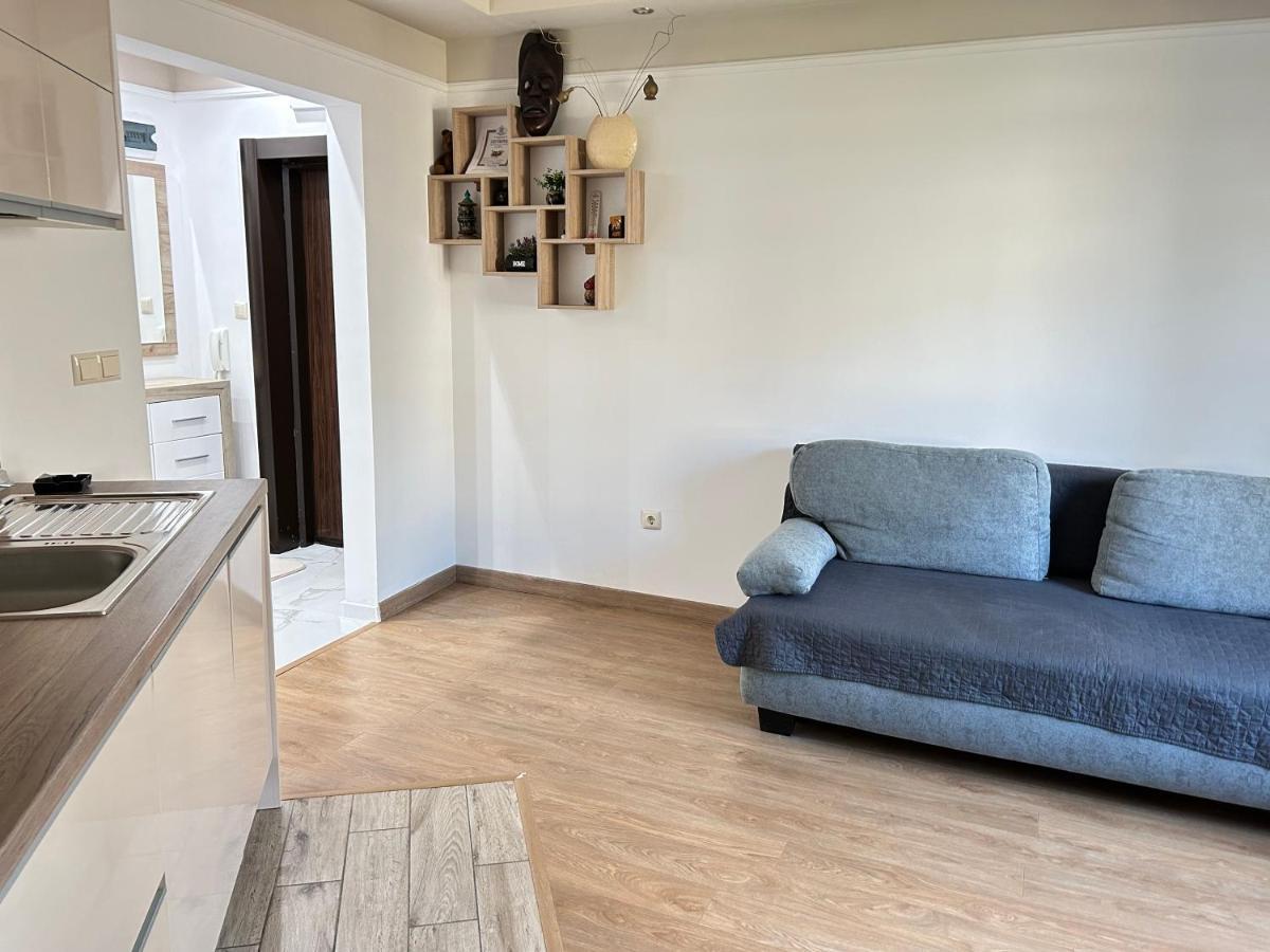 Apartament Deluxe Karina-Free Parking Burgas City Exterior foto